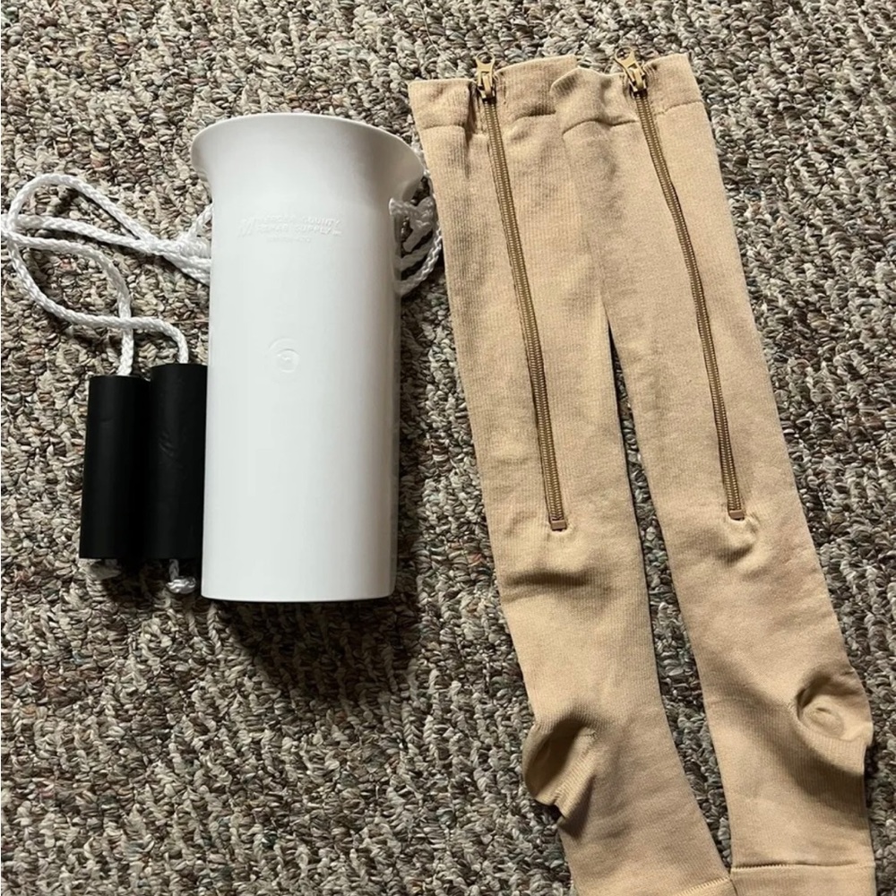 Rigid sock aid & Zippered compression socks